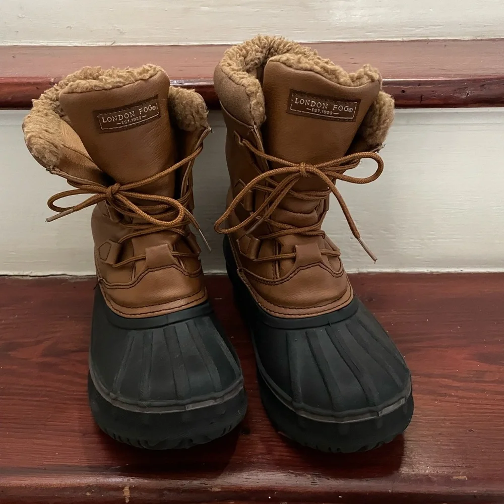 London Fog Brown and Black Snow Boots Kids size 5
